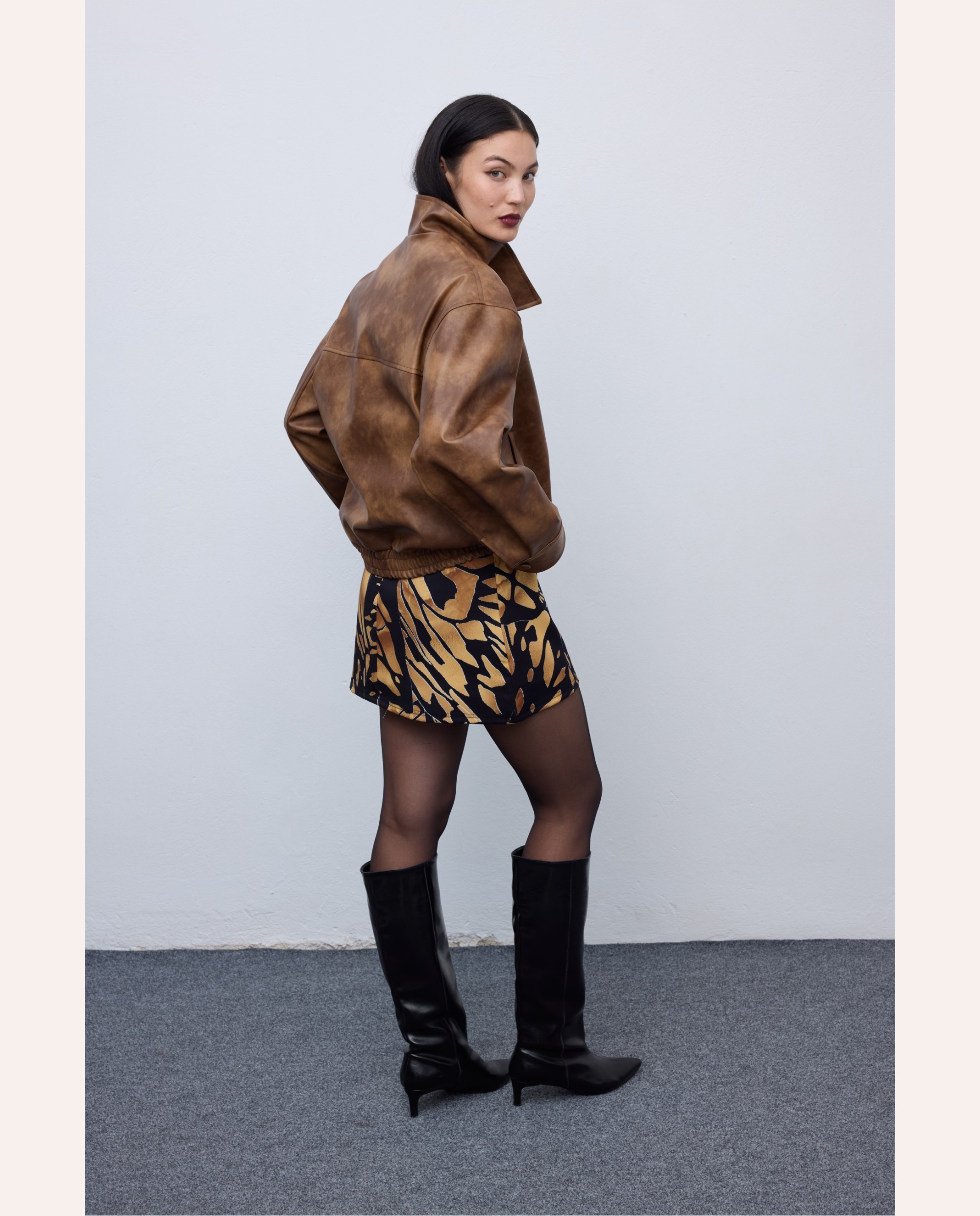 Faded  Jacket - Brown - Image 3