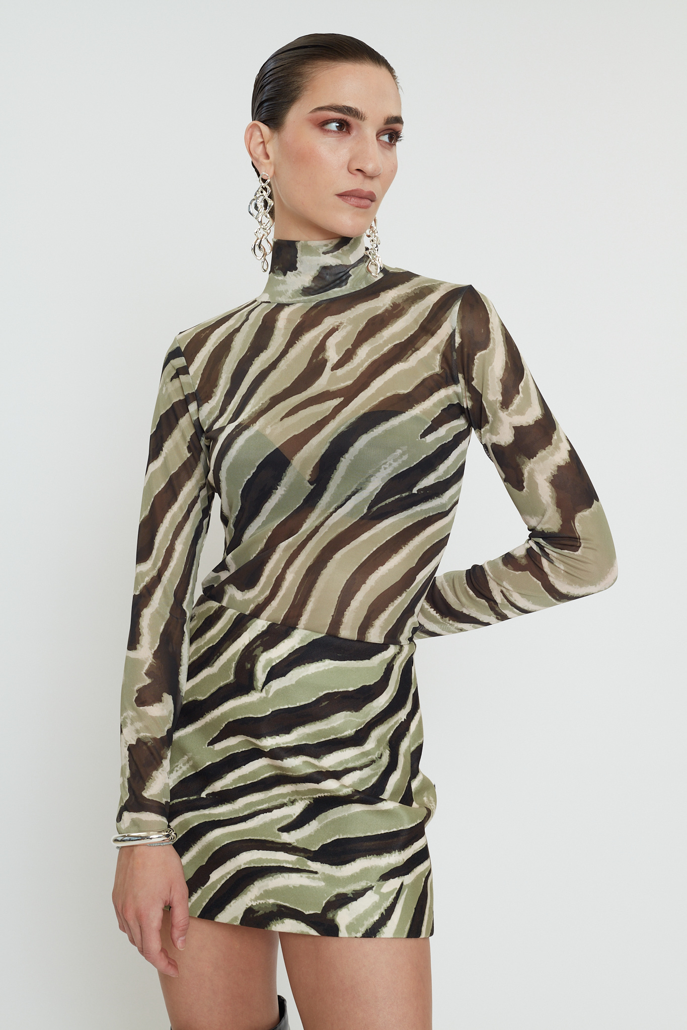 WEB_MIXMATCH_PF25-26_6087 Keisi Tulle Top - Olive Zebra - Image 1